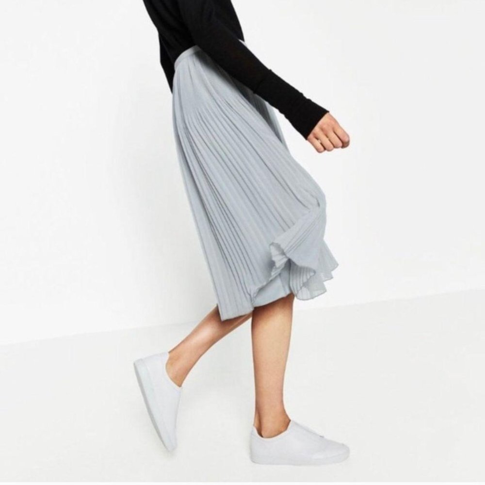 Zara Pleated Chiffon Knee-Length Skirt Blue Small